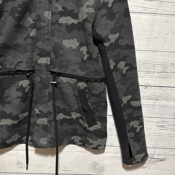 Cabi Camo ATC Camo Jacket full zip - Picture 2 of 9